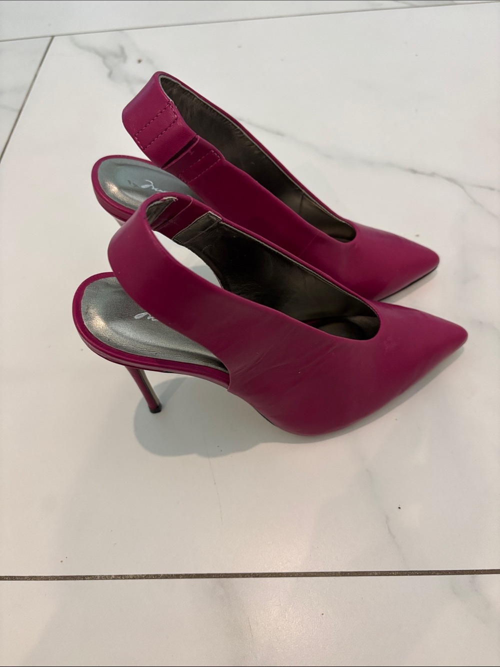 Saks Fifth Avenue Pointed Slingback Pumps in Magenta - Picture 4 of 5